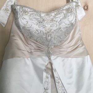 Wedding dress
